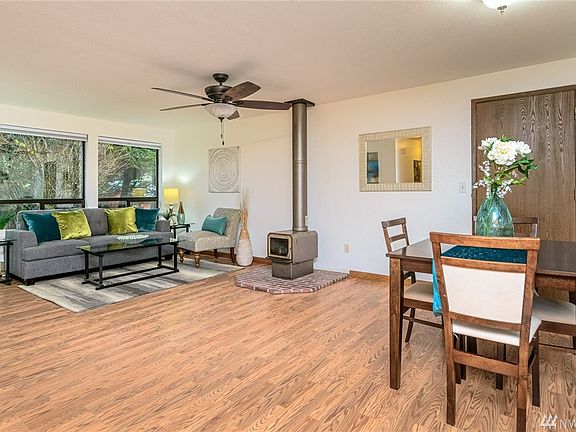 4th image of 2027 Milroy St NW