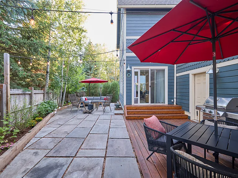 38 Ferguson Dr — Photo 27