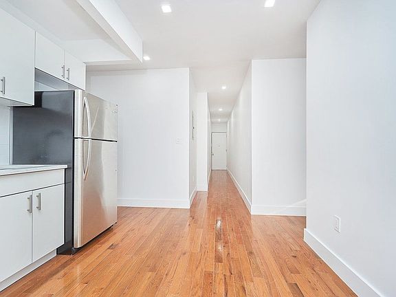 2nd image of 200 Audubon Ave APT 42