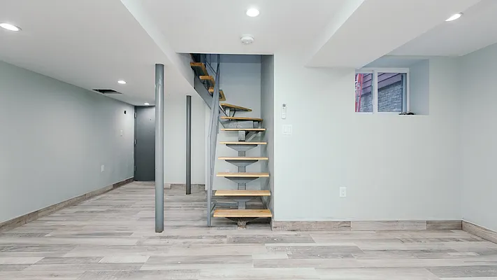 Rented by Nooklyn NYC LLC | media 36