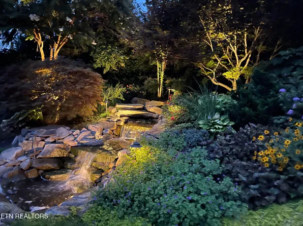 1318 Charlottesville Blvd, Knoxville, TN 37922