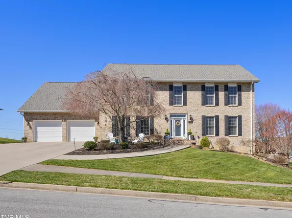 106 Mary Anne Keys Ln, Johnson City, TN 37601