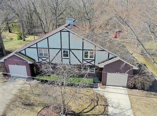 3252 Peterson Rd, Green Bay, WI 54311