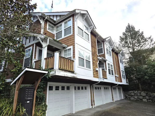 7724 E Green Lake Dr N, Seattle, WA 98103