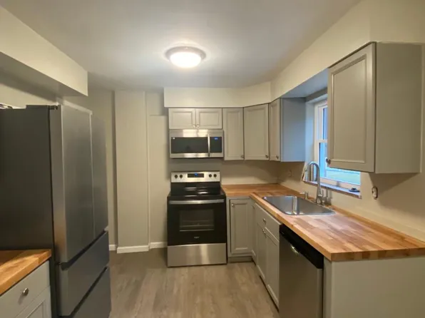 502 38th St SE, Charleston, WV 25304