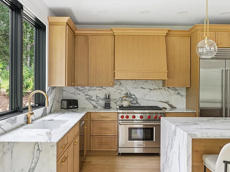 78 Walker Ave — Photo 9