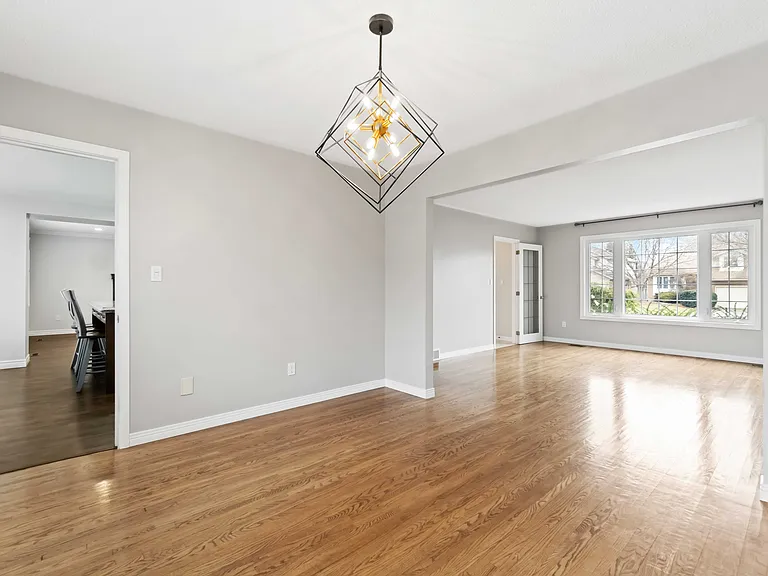 451 Saint Lawrence Ct — Photo 5