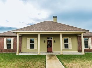 100 Beavertail Rd, Carencro, LA 70520