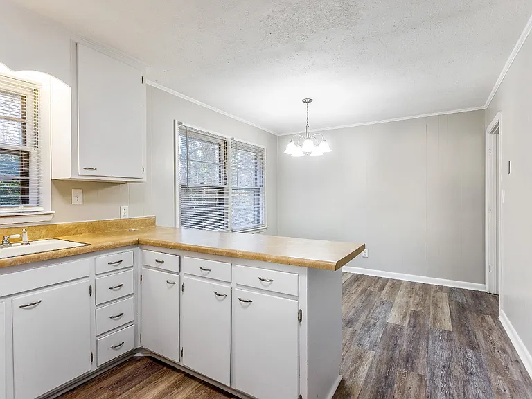 1089 Essex Pl — Photo 25