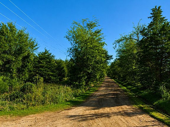 4th image of 5 County Road 3385 #Fm-900