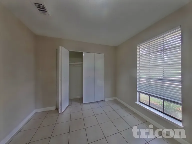 7902 Battlepine Dr — Photo 21