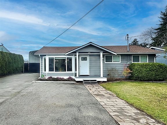 2nd image of 9521 Sharon Drive