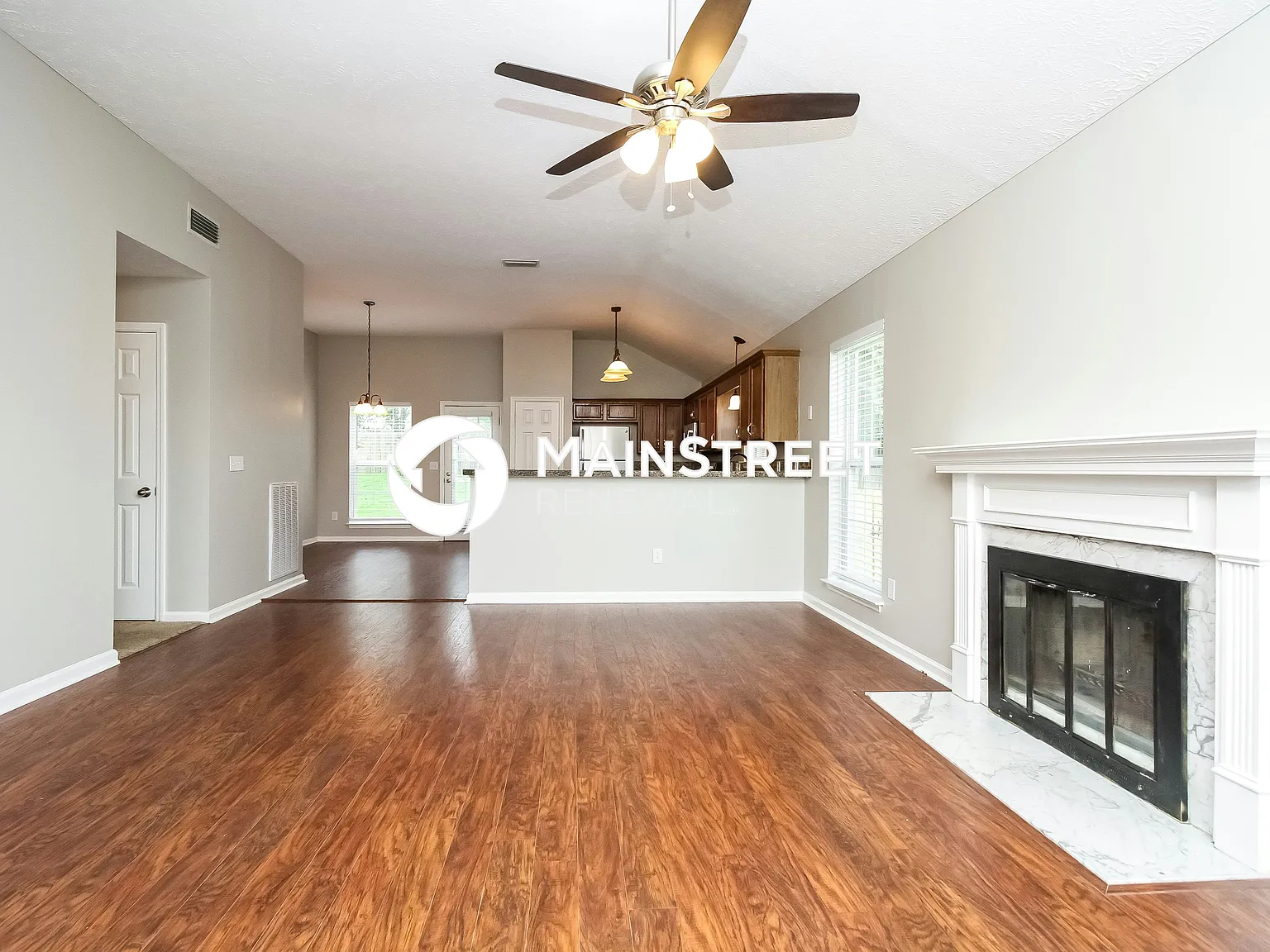 818 Carmen Way — Photo 4