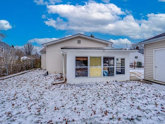 5th image of 5678 Decker Rd