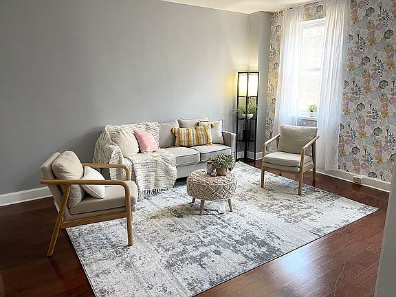 4th image of 1205 St Charles Ave APT 511