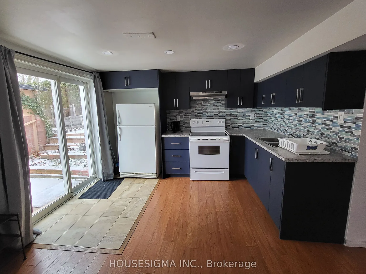 2 bed, $1,800 — Photo 4