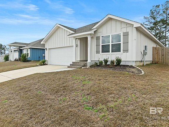 3rd image of 31451 Lyon Rd