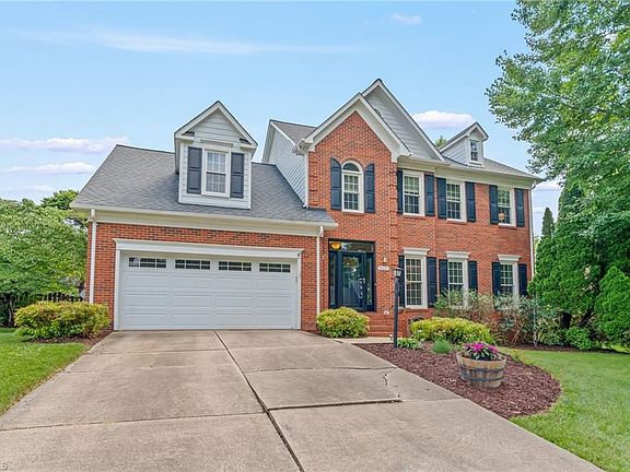 4th image of 5620 Tradd Dr