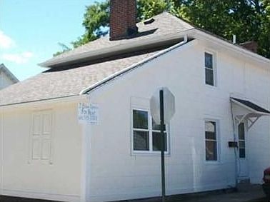 1st image of 93 Jones St