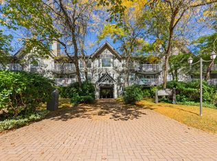 15110 108th Ave #318, Surrey, BC V3R0T6