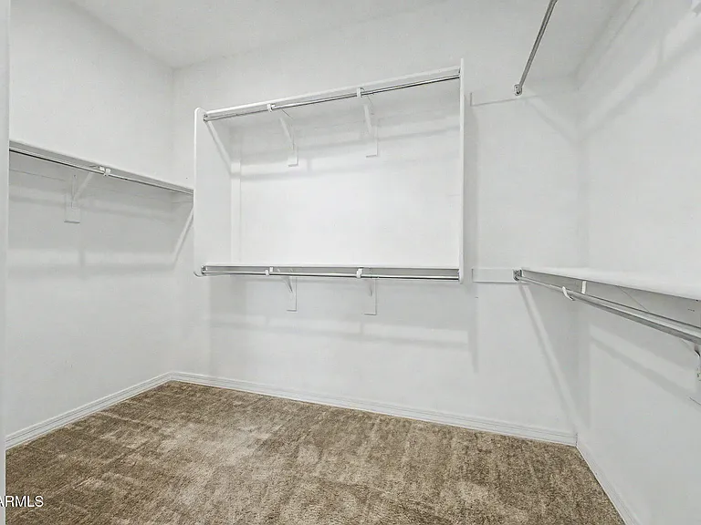 5722 W Getty Dr — Photo 26