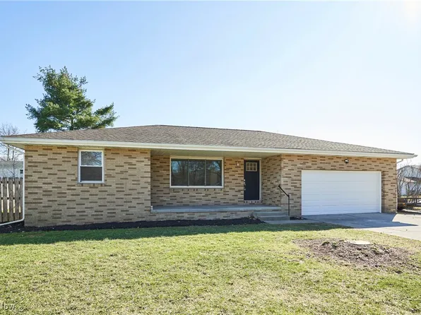 155 Northpark Dr, Wadsworth, OH 44281