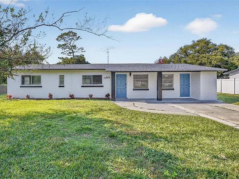3034 Touraine Ave — Photo 1