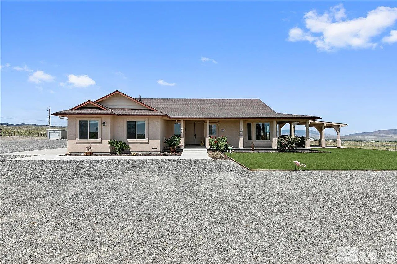 4550 Glenwood Dr photo 1