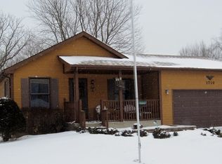 1710 Sunset Ave, McHenry, IL 60050