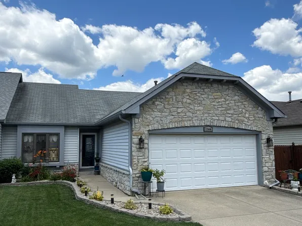 1144 Barbara Dr, Greenwood, IN 46143