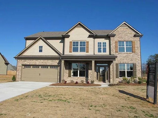 562 Woodburn Ln photo 1