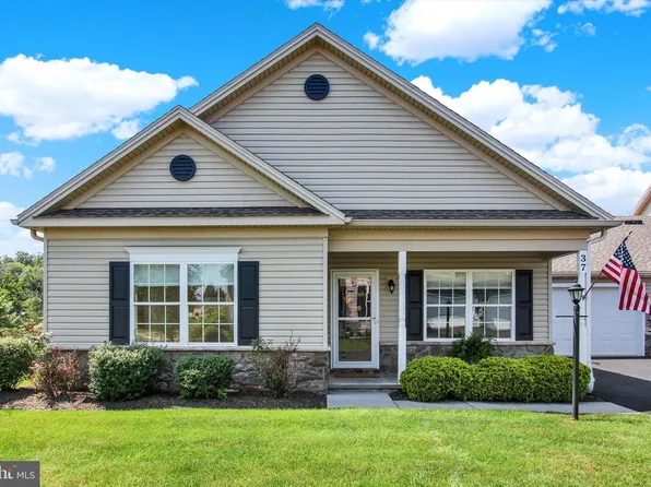 37 Ivy Ln, Gettysburg, PA 17325