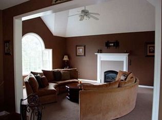 15 Pasture Rd, Auburn, NH 03032