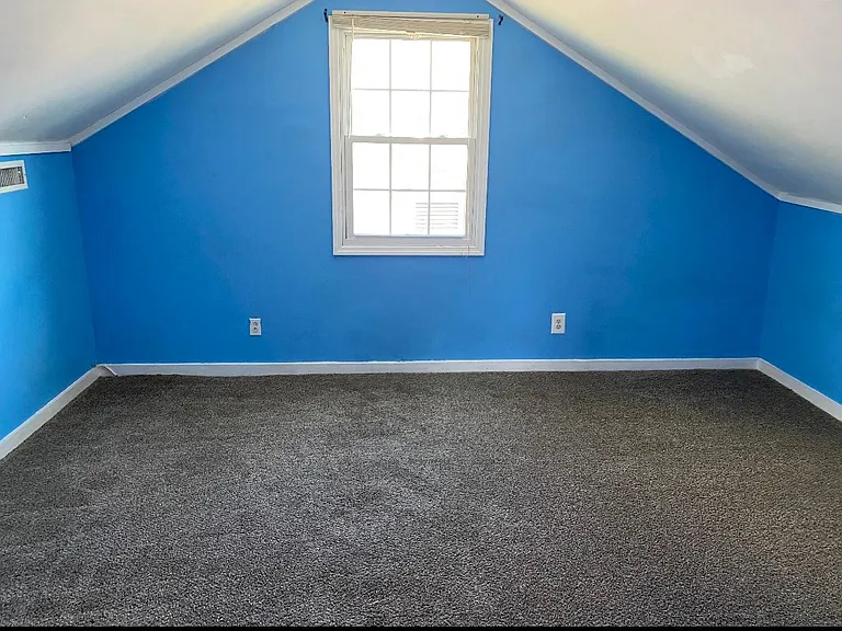 3902 Hawthorne Ave SW — Photo 8