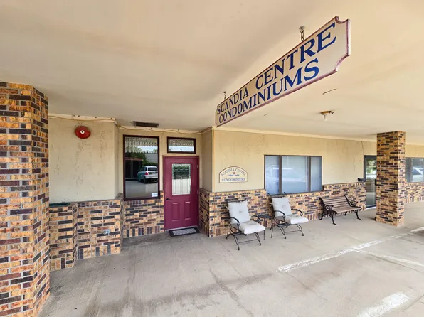 619 Elm Ave APT 207, Story City, IA 50248