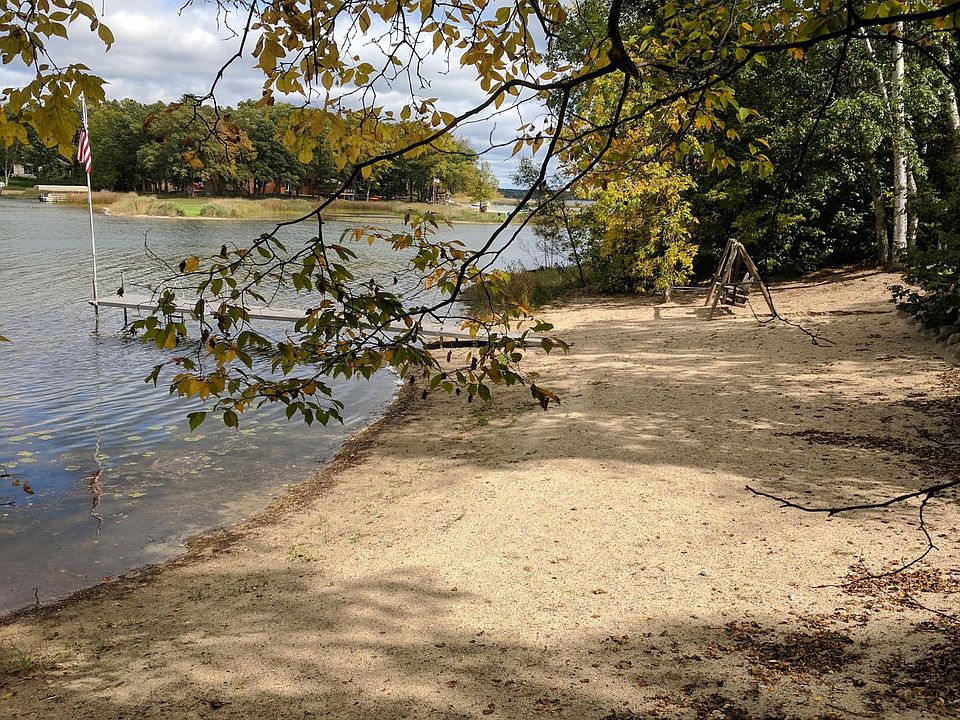 100 ft sand beach with dock