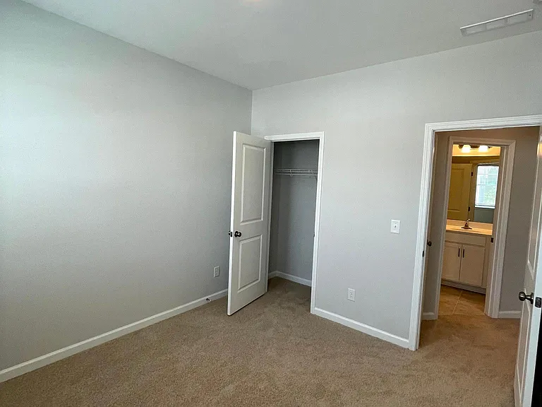 1036 Commack Dr — Photo 55