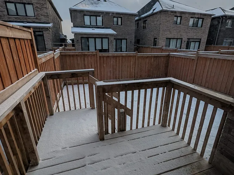 132 Laing Dr — Photo 23