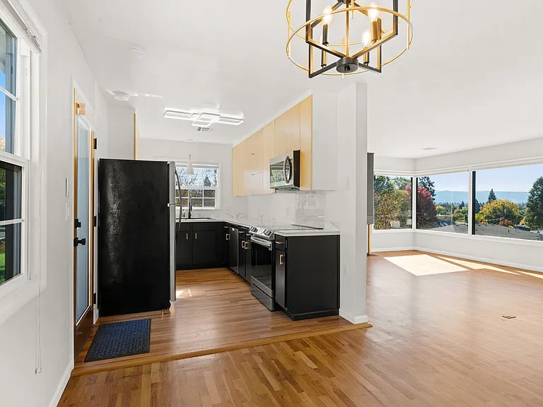 560 N Keene Way Dr — Photo 32