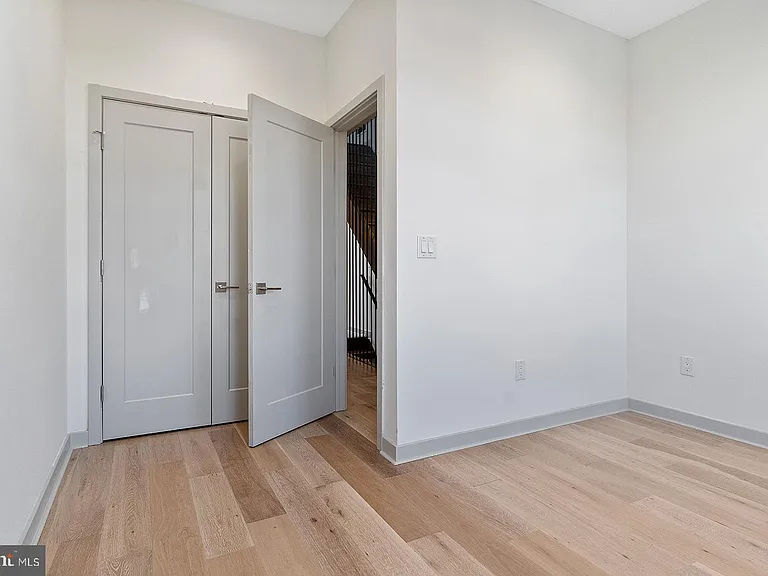 3118 Ridge Ave #2 — Photo 16