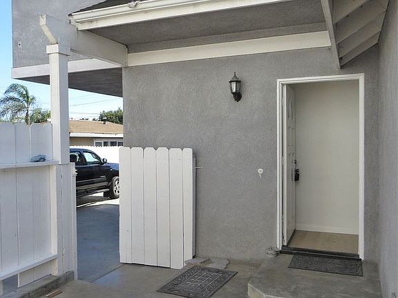 5th image of 690 W 18th St #B