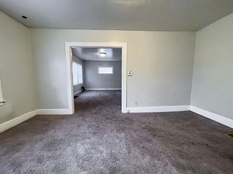 1425 W Gilbert St — Photo 7