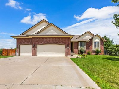 3215 S Bluelake Ct, Wichita, KS, 67215