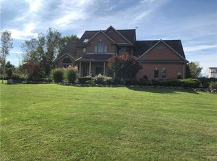 213 S Ridge Rd E, Conneaut, OH 44030