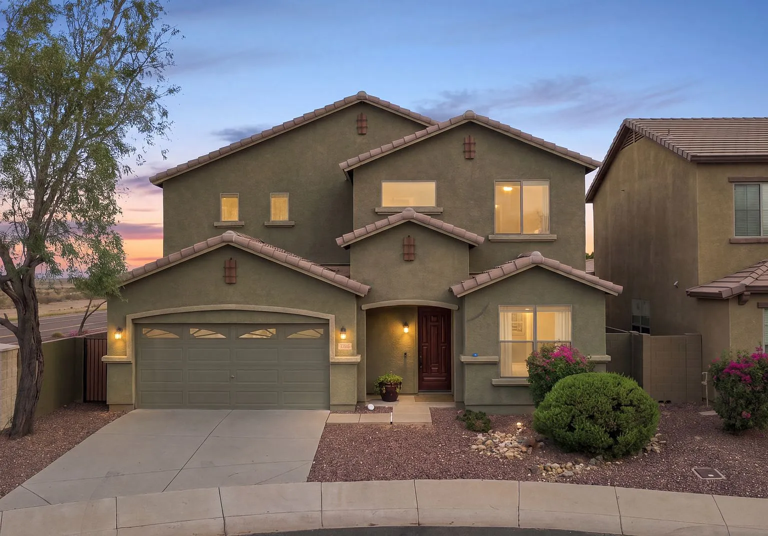 Spacious Sun City Home on a Corner Cul-de-Sac Lot with Beautiful Upgrades! — Photo 1