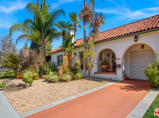 842 S Muirfield Rd, Los Angeles, CA 90005