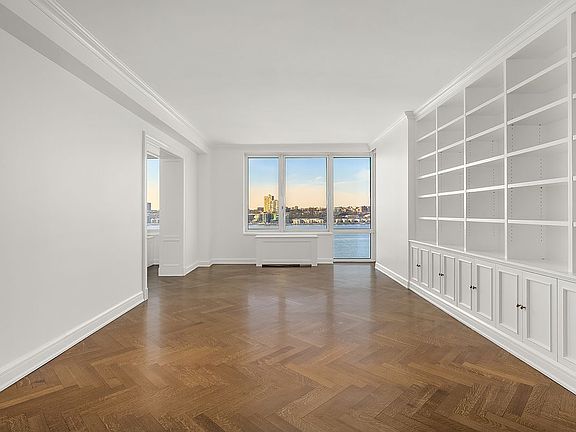 4th image of 80 Riverside Blvd #15B