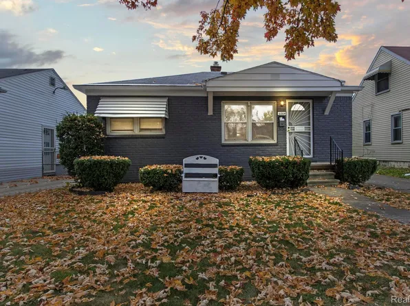 6084 Piedmont St, Detroit, MI 48228