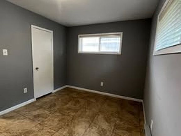 3rd image of 9430 Coffee St APT 4