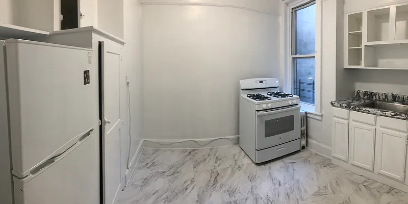 Rented by Tran Real Estate Inc. | media 2